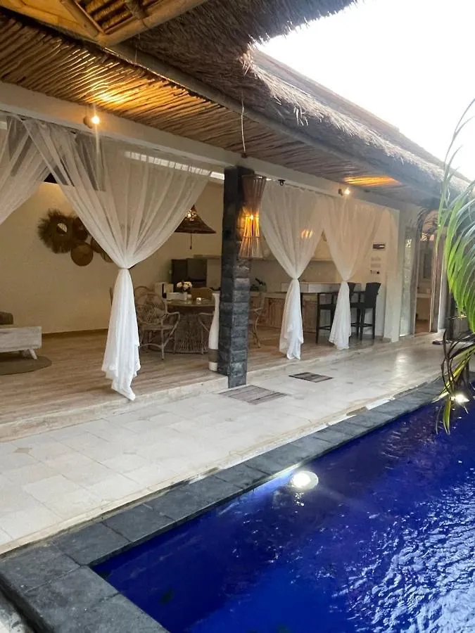 Villa Deluna Jimbaran  Apartment