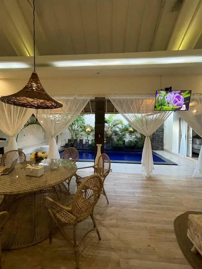 Villa Deluna Jimbaran  Jimbaran (Bali)