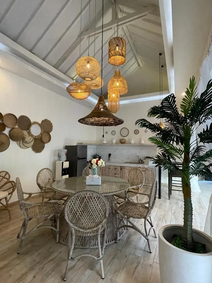 Villa Deluna Jimbaran  Jimbaran (Bali)